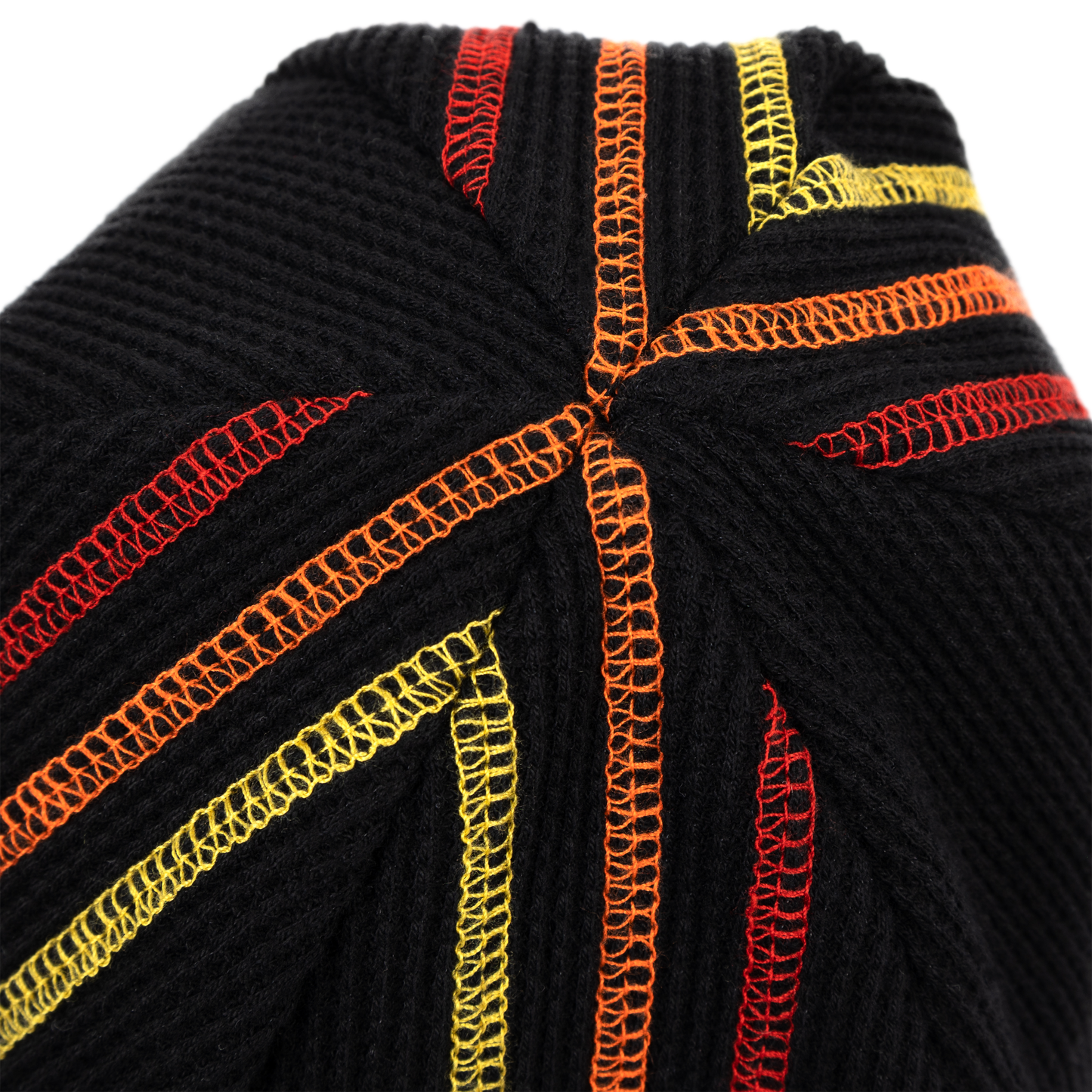 CONTRAST SKULLY (BLACK)